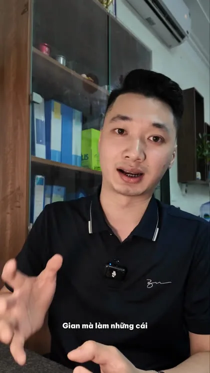 Video nói trước máy có phụ đề